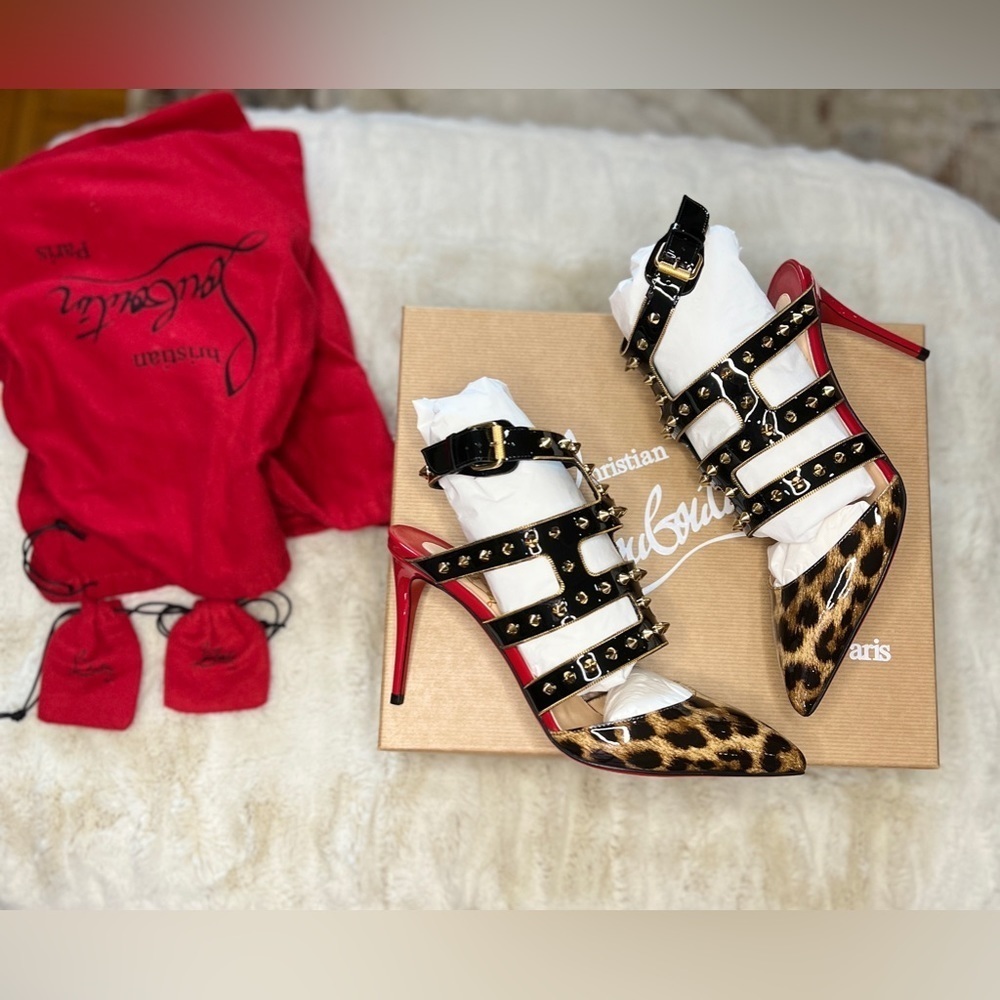 Christian Louboutin Tchiaboum 85 Pumps | Leopard Patent & Spike Stud | EU 38